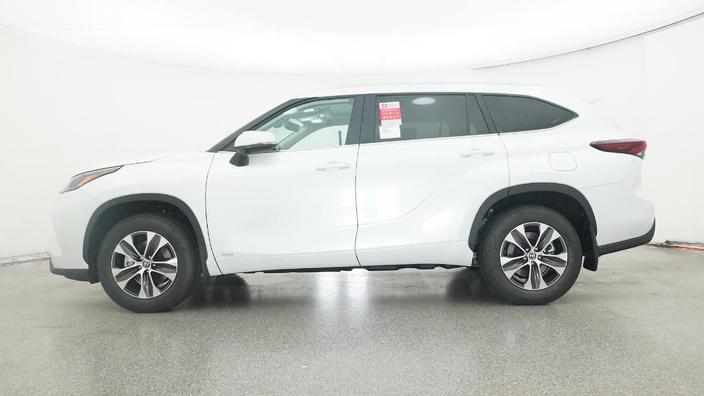 2025 Toyota Highlander Hybrid XLE photo 9