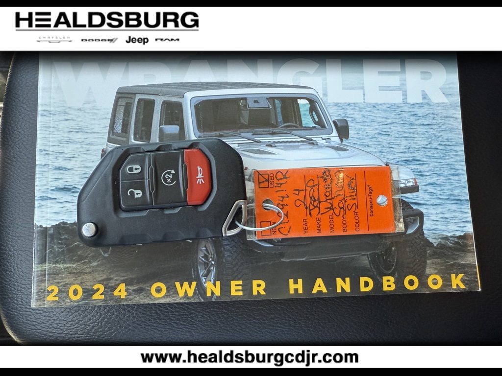 2024 Jeep Wrangler Sahara photo 26