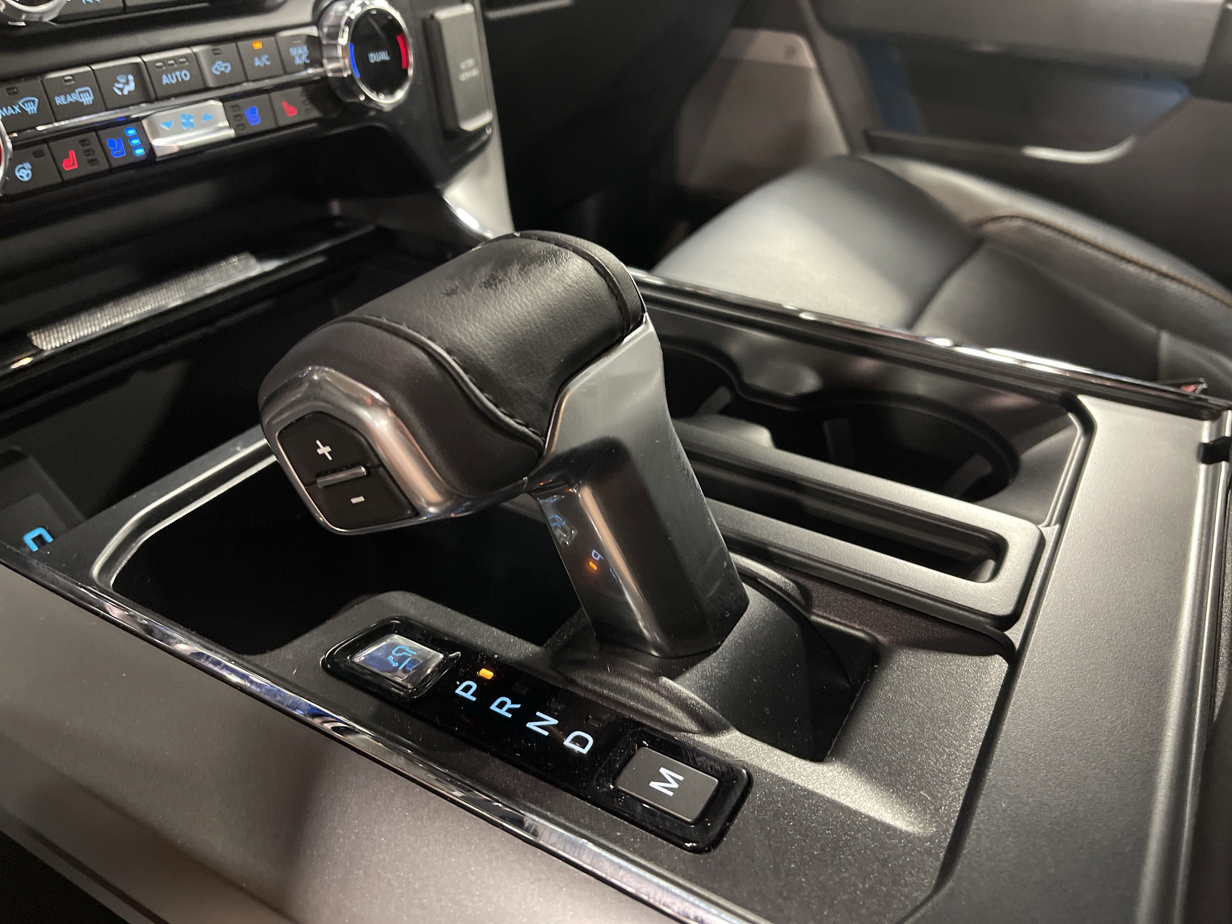 2024 Ford F-150 Lariat photo 2