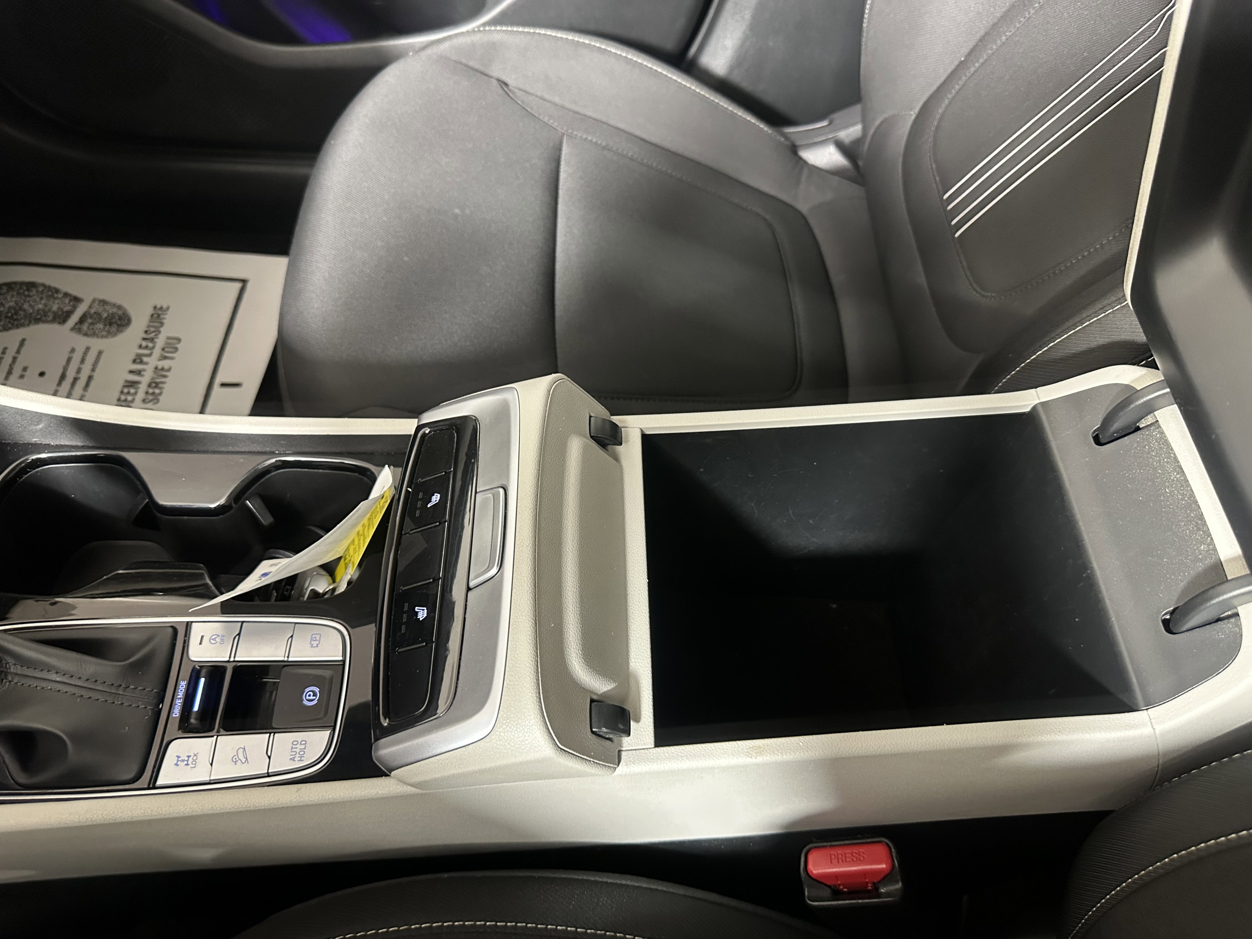 2022 Hyundai Tucson SEL Convenience photo 3