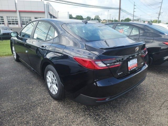 2025 Toyota Camry LE photo 4