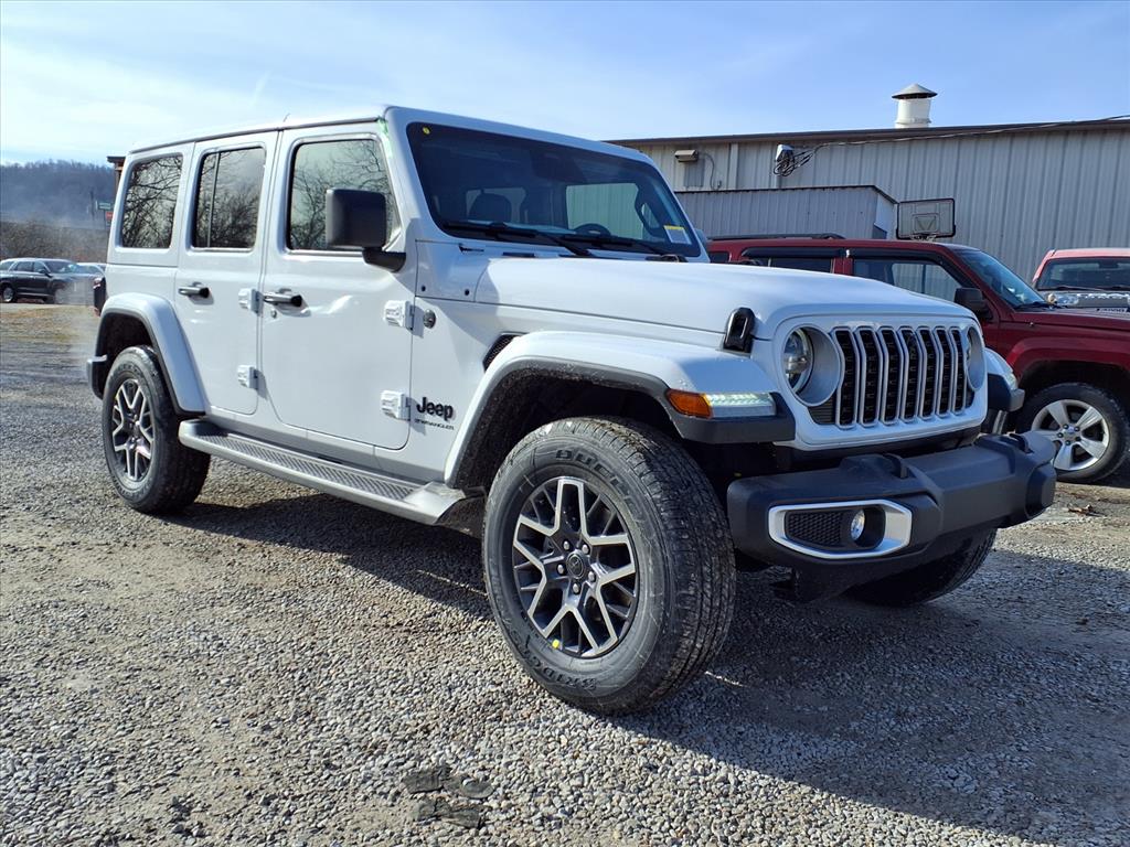 2026 Jeep Wrangler 4-Door Sahara's photo