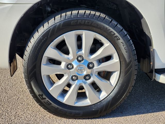 2015 Toyota Sequoia Platinum photo 13