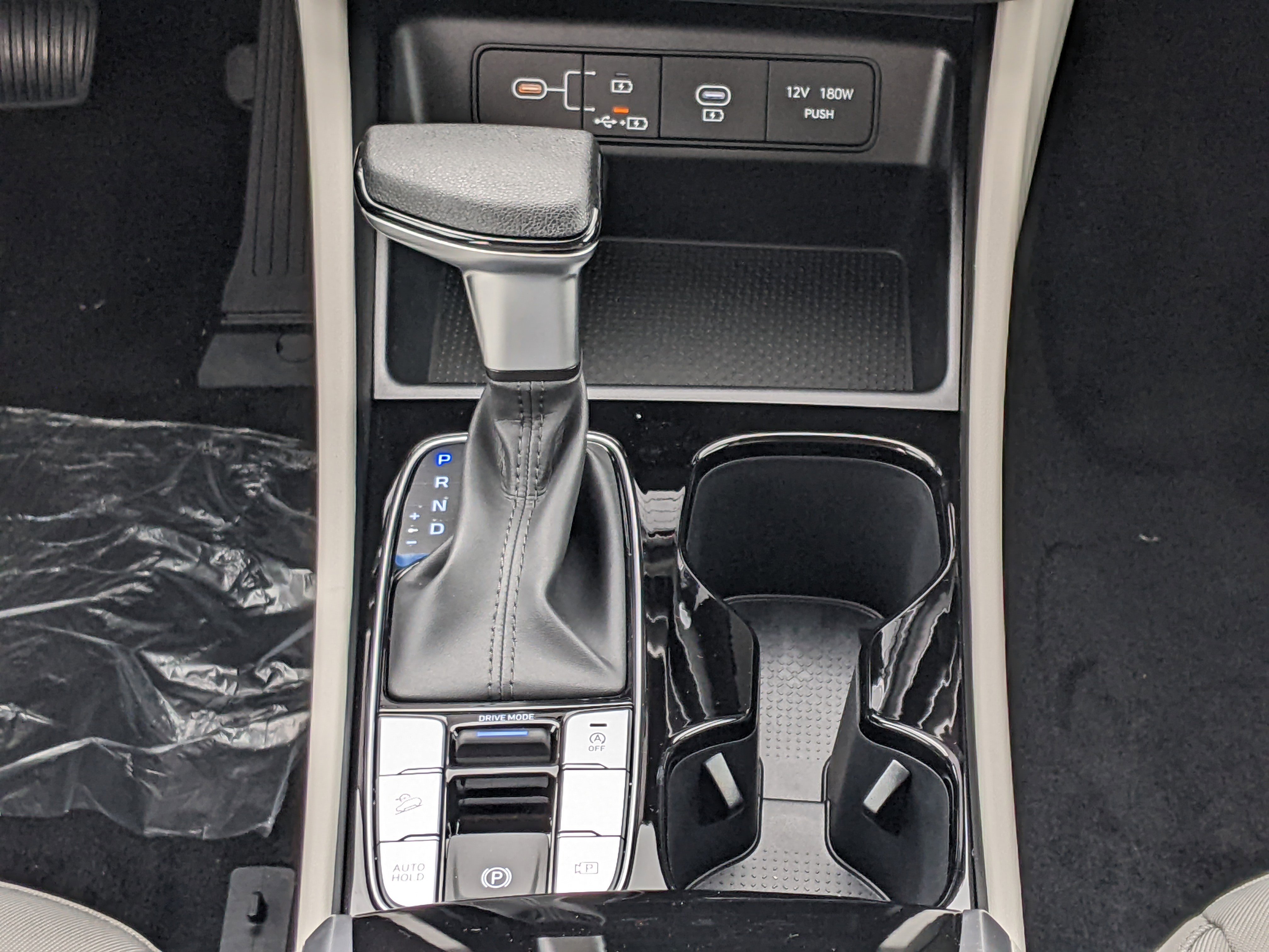 2025 Hyundai Tucson SE photo 16