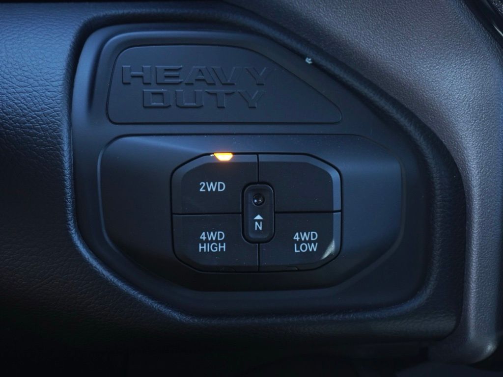 New 2026 Granite Crystal Metallic Clear-Coat Exterior Paint RAM Laramie Night Edition image 19