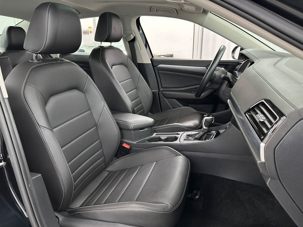 2024 Volkswagen Jetta 1.5T SE photo 14