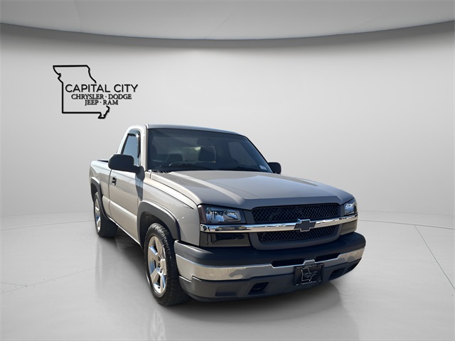 Used 2005 Chevrolet Silverado 1500 Work Truck with VIN 1GCEC14V15Z341032 for sale in Jefferson City, MO
