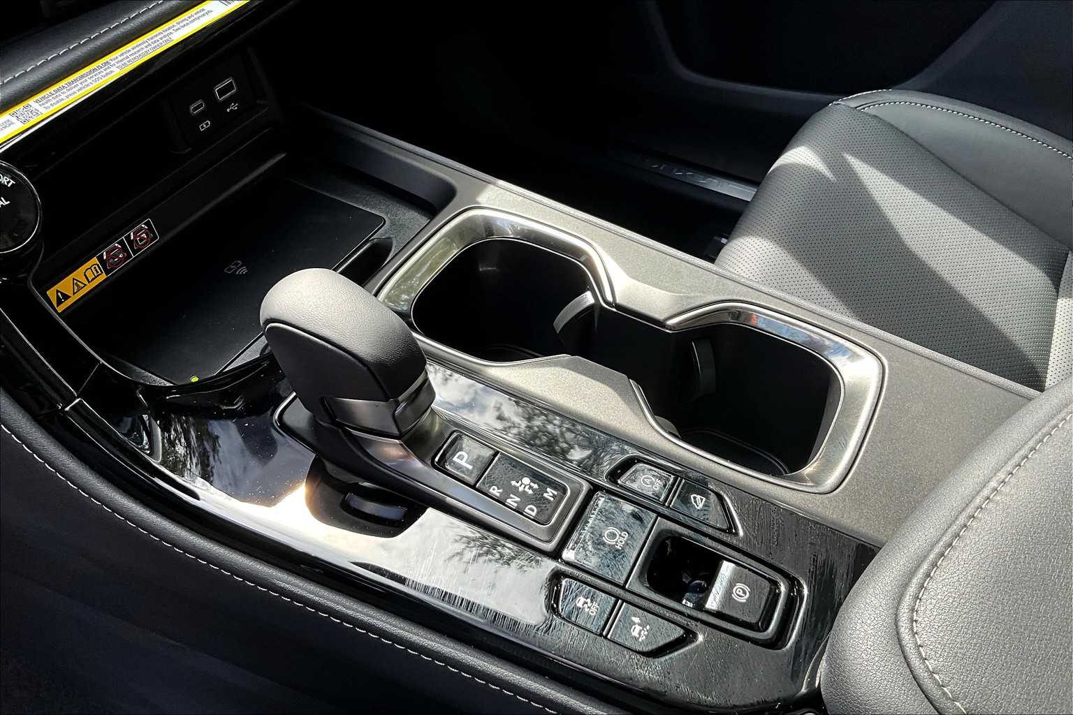 2026 Lexus NX 350 Premium photo 6