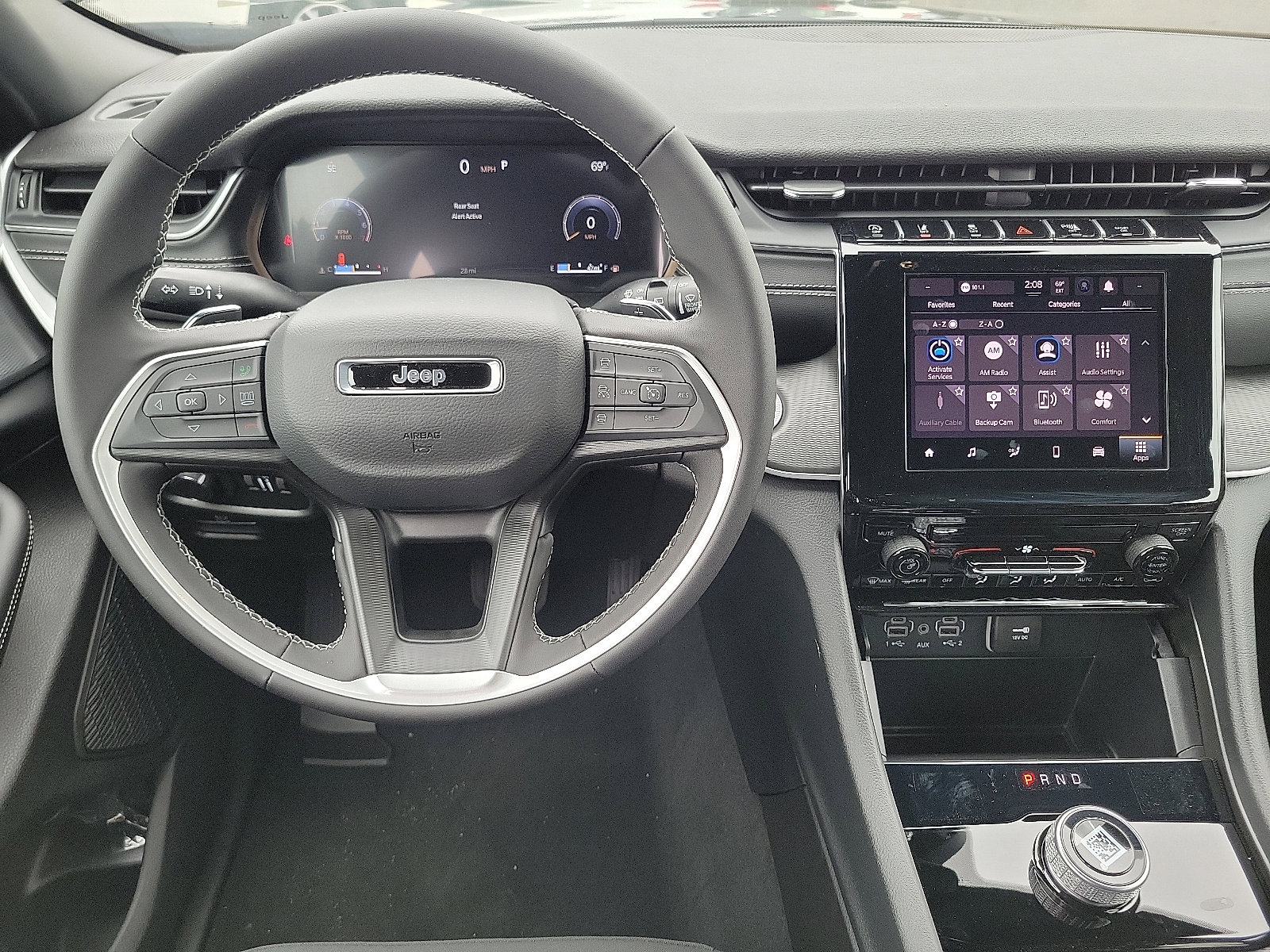 2025 Jeep Grand Cherokee Laredo X photo 4