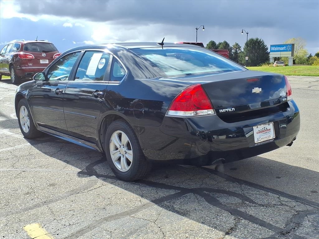 2016 Chevrolet Impala Limited LS Fleet photo 2
