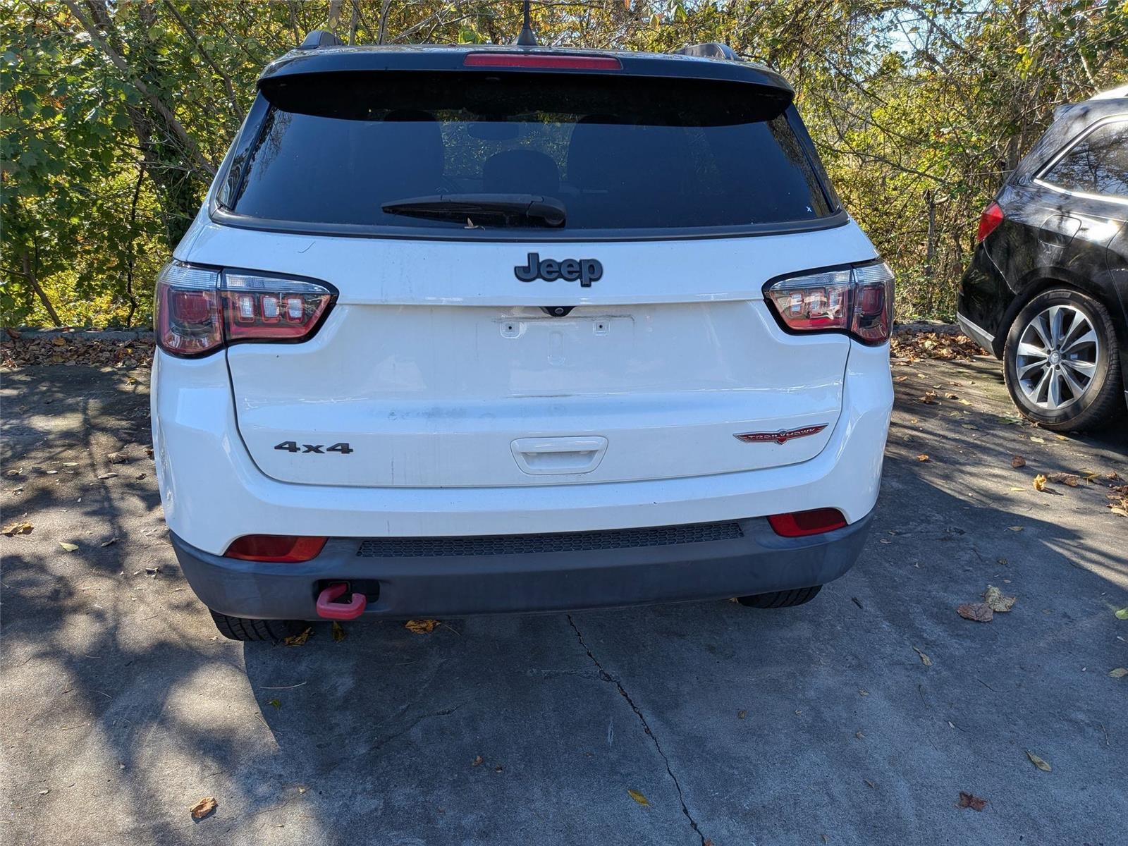 2019 Jeep Compass Trailhawk photo 3