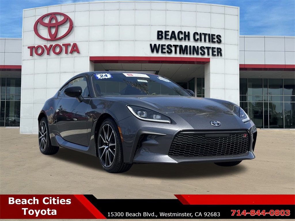 2024 Toyota GR86 Base photo 2