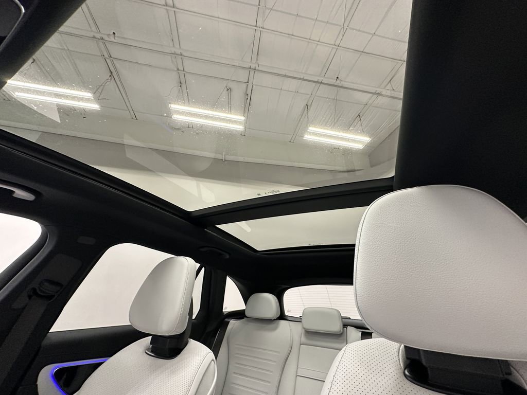2026 Mercedes Benz GLC 350e 4MATIC photo 29