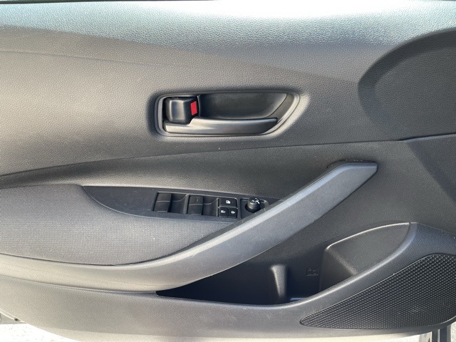 2023 Toyota Corolla LE photo 10