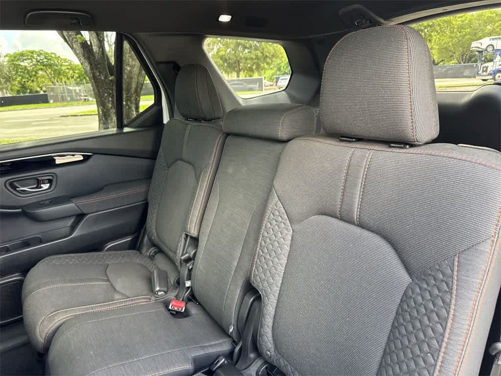 2025 Honda Pilot Sport photo 18