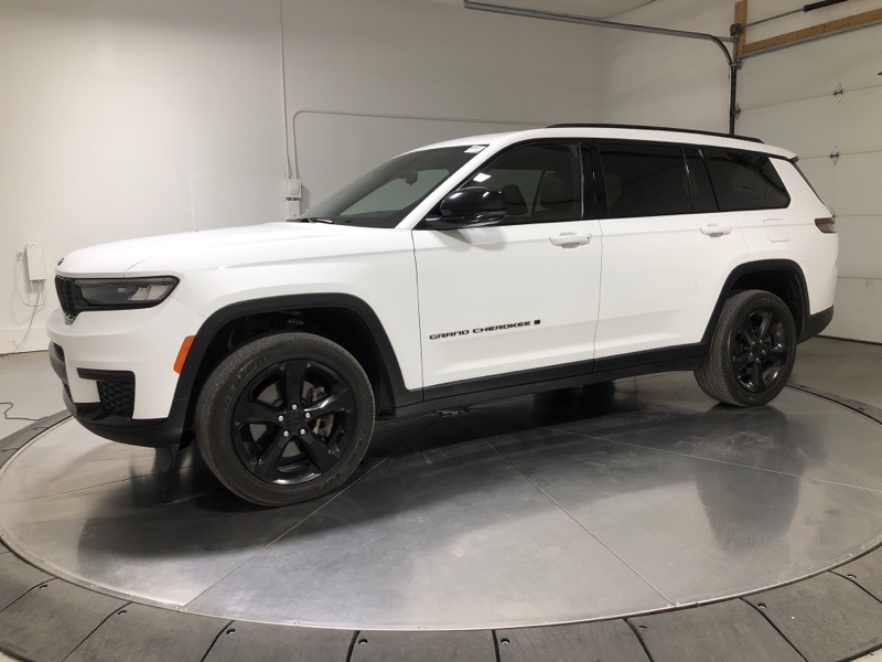 2023 Jeep Grand Cherokee Altitude photo 4