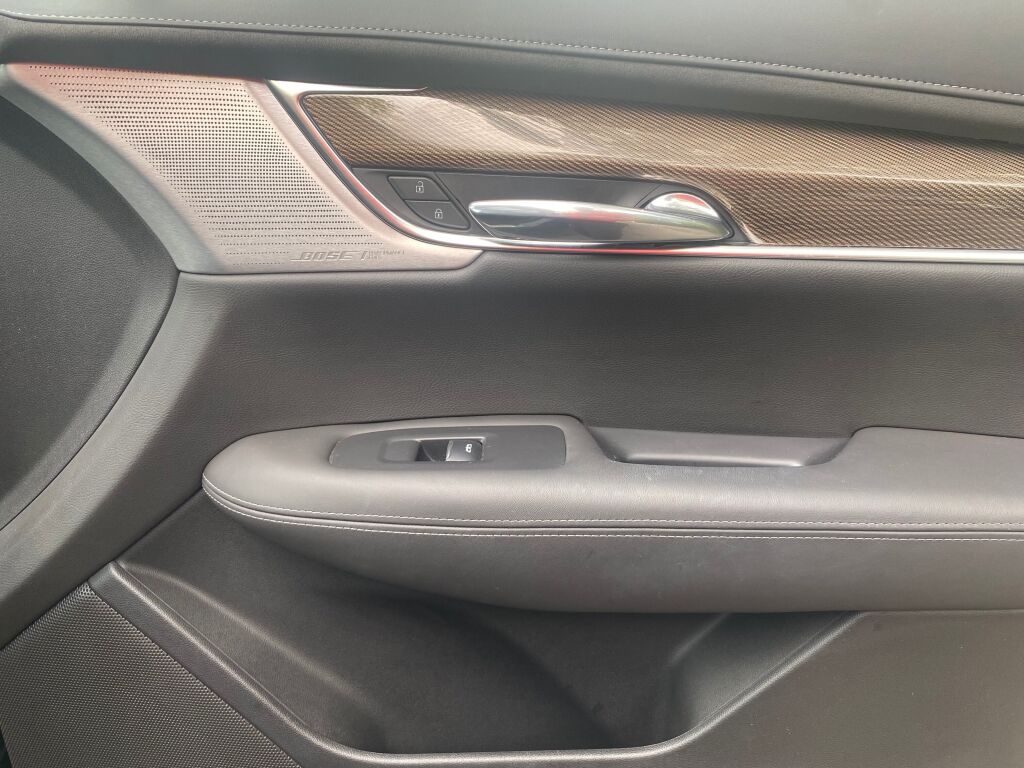 2022 Cadillac XT6 Premium Luxury photo 22