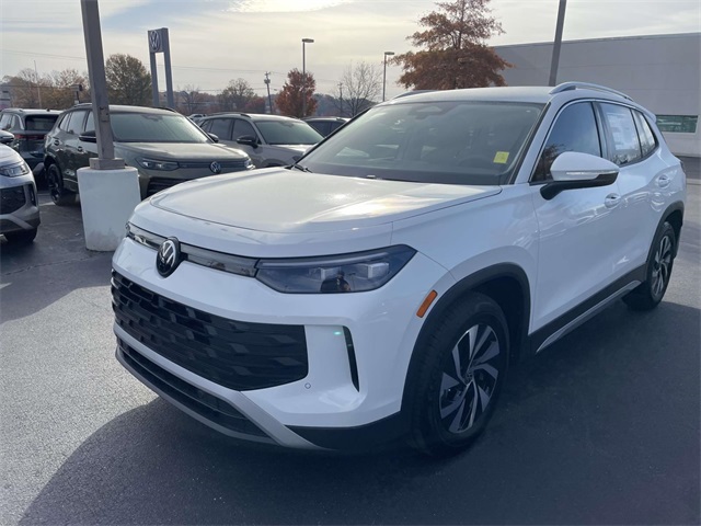 2026 Volkswagen Tiguan S photo 2