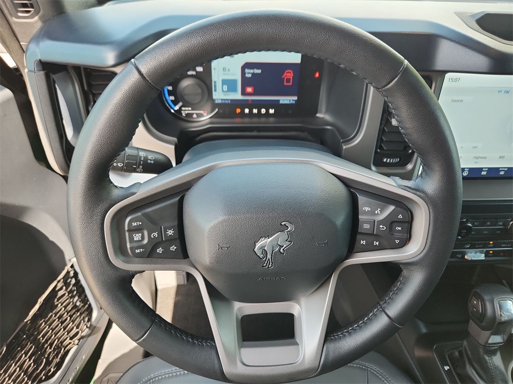 2023 Ford Bronco Outer Banks photo 11