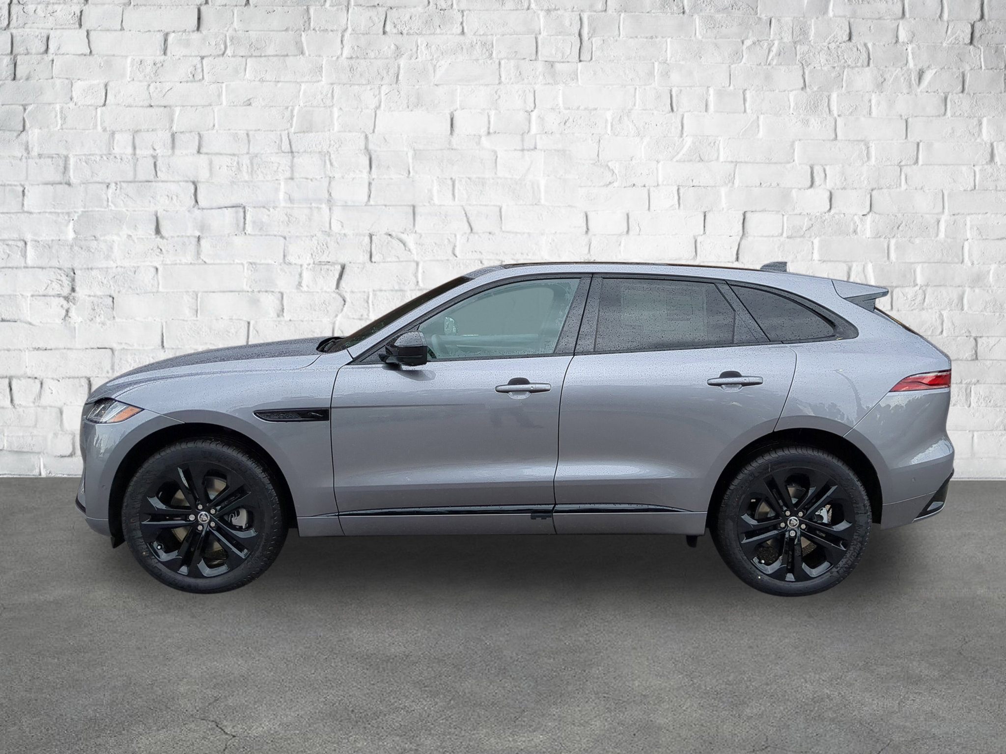 2026 Jaguar F-PACE P250 R-Dynamic S photo 3
