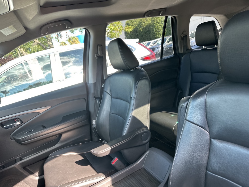 2016 Honda Pilot EX-L photo 25