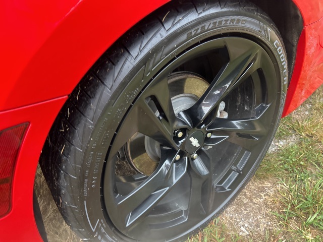 2019 Chevrolet Camaro 1LT photo 12