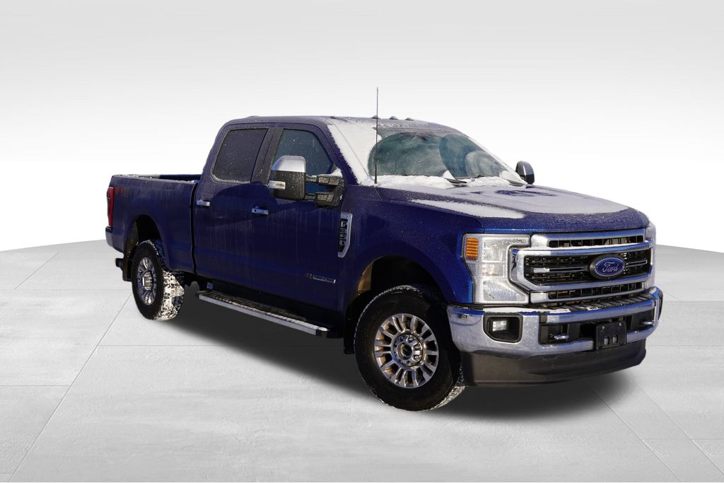 2022 Ford F-350 Super Duty Lariat's photo