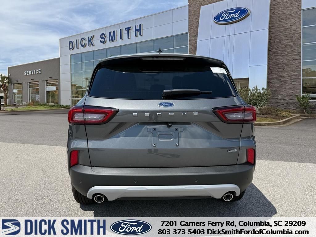 2025 Ford Escape Plug-In Hybrid photo 4