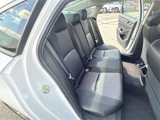 2019 Honda Accord LX photo 16