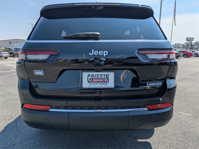 2025 Jeep Grand Cherokee Limited photo 4