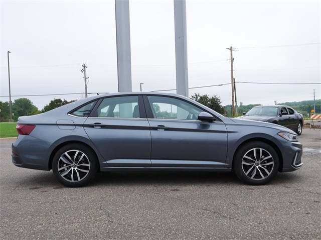 2025 Volkswagen Jetta 1.5T SE photo 7