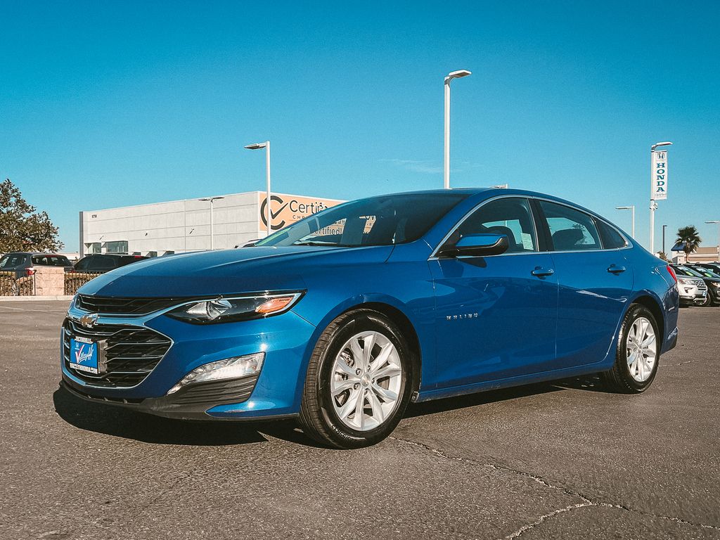 2023 Chevrolet Malibu 1LT photo 3
