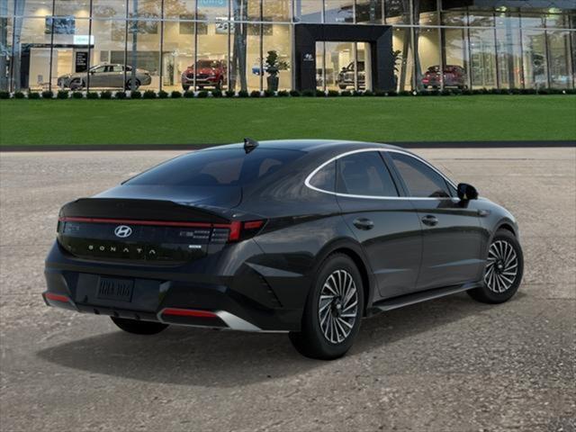 2025 Hyundai Sonata Hybrid Limited photo 3