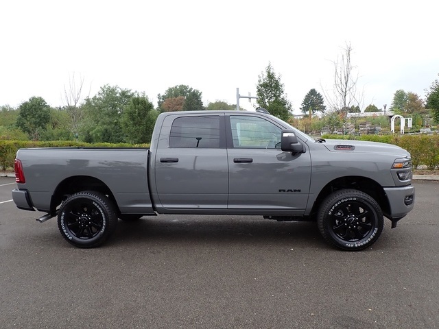 2026 Ram 3500 Big Horn photo 7
