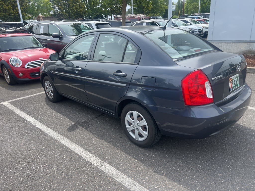 2010 Hyundai Accent GLS photo 5
