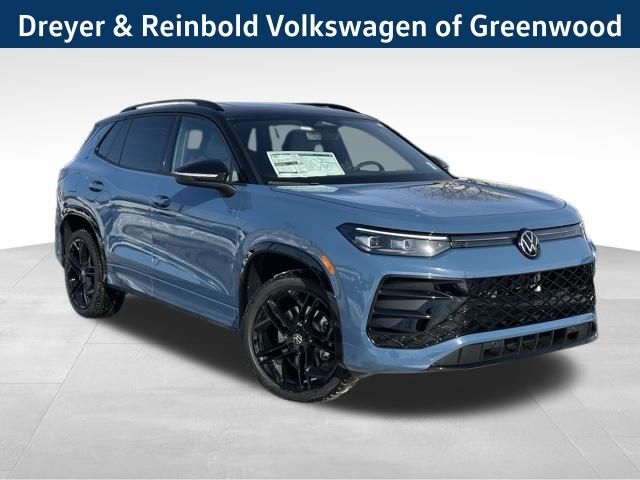 2026 Volkswagen Tiguan SE R-LINE BLACK's photo