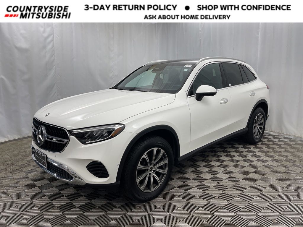 2024 Mercedes-Benz GLC GLC 300's photo