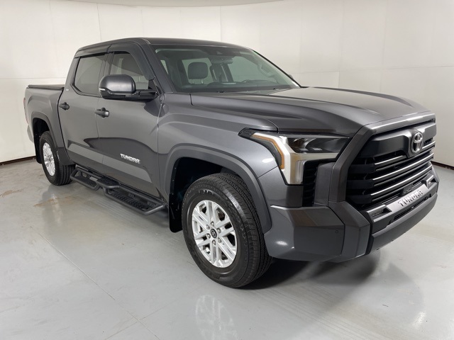 2023 Toyota Tundra SR5 photo 2