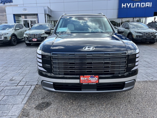 2026 Hyundai Palisade SEL photo 2