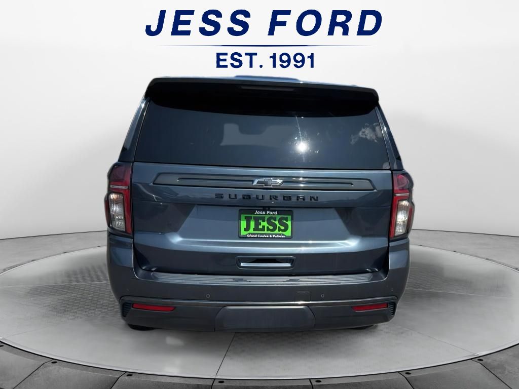 2021 Chevrolet Suburban 1500 Z71 photo 4