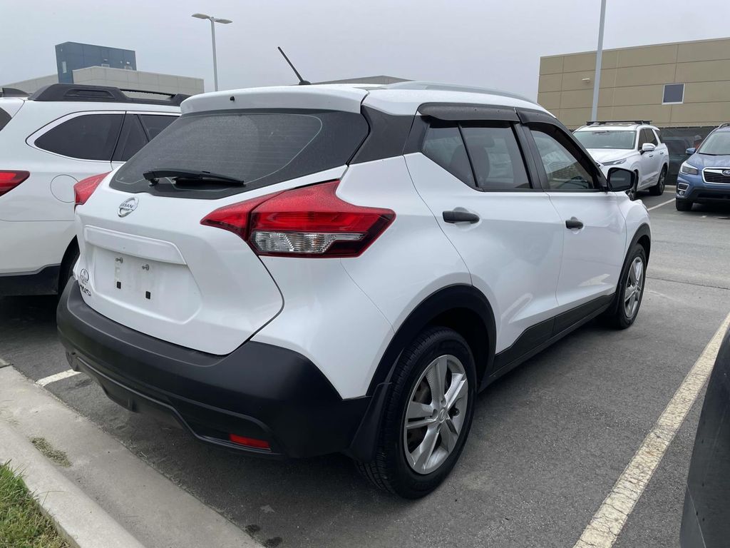 2018 Nissan Kicks S photo 4
