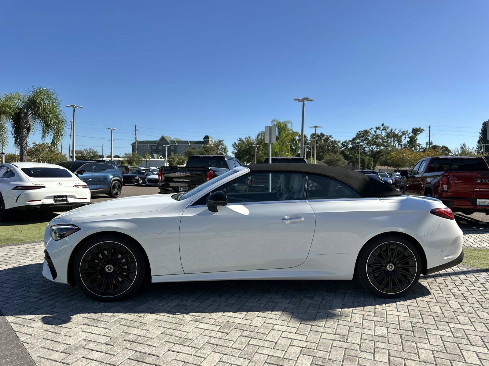 2026 Mercedes Benz CLE 300 4MATIC Cabriolet photo 3