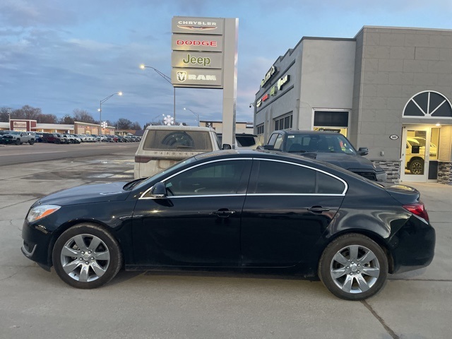 2016 Buick Regal Base's photo