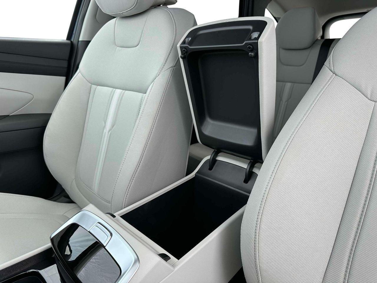 2025 Hyundai Tucson SEL photo 16
