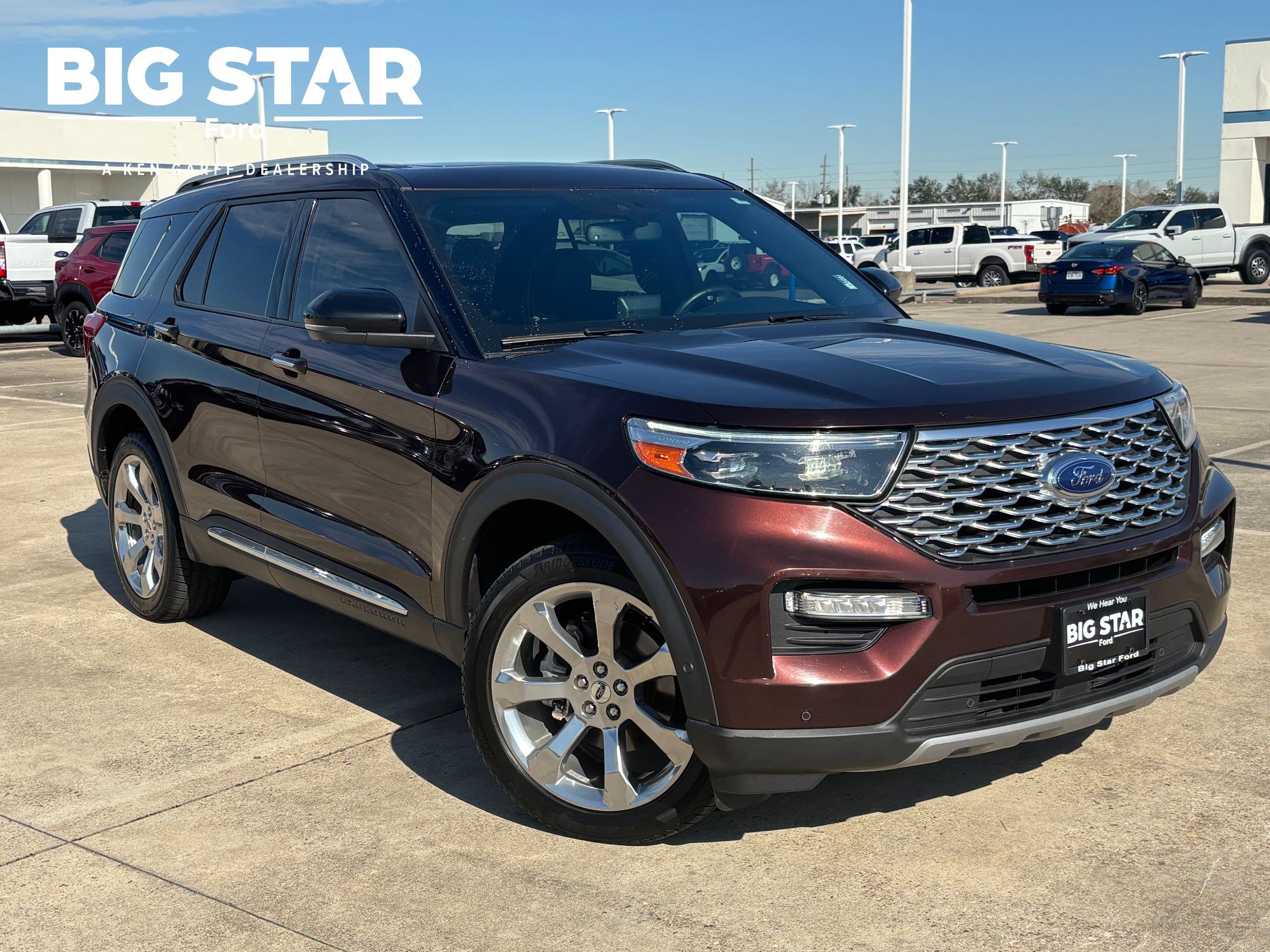 2020 Ford Explorer Platinum's photo