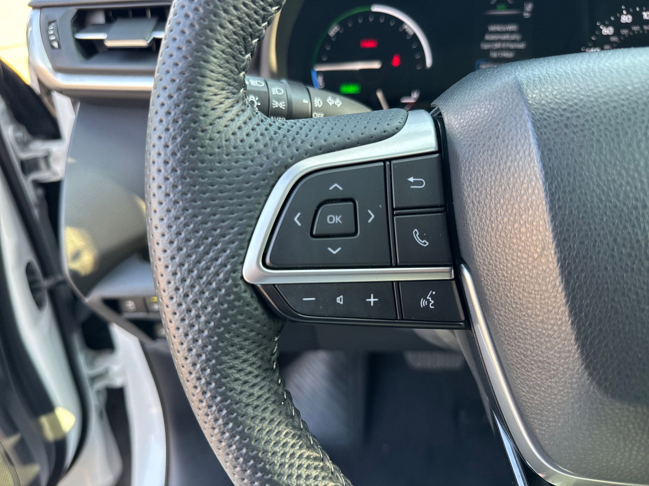2023 Toyota Sienna XSE photo 16