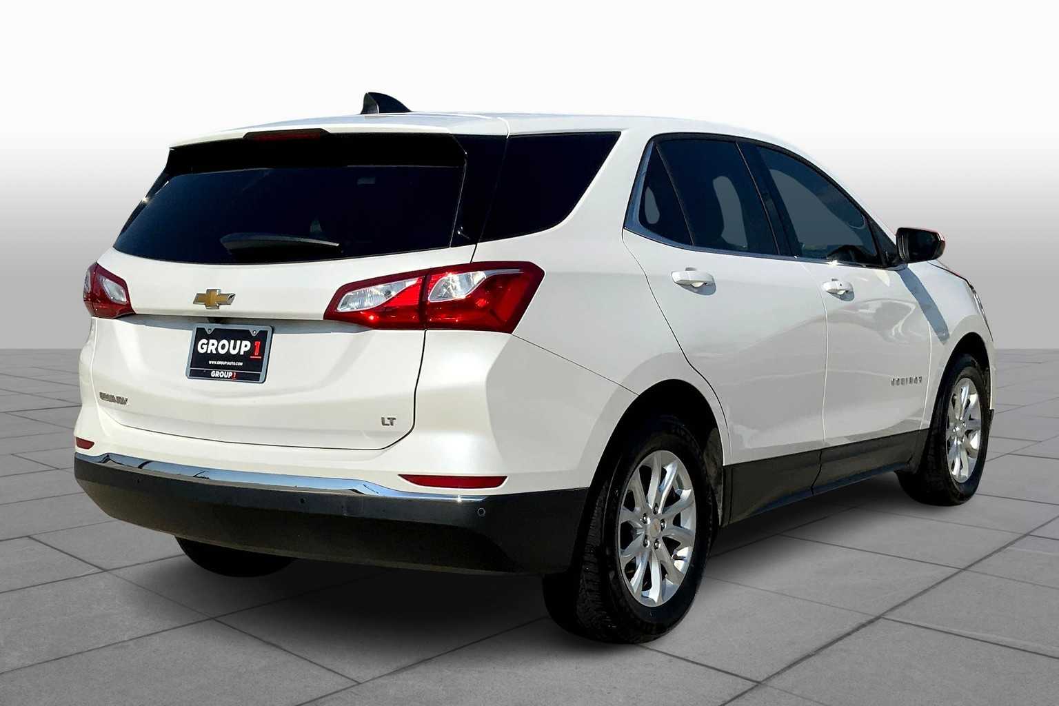 2020 Chevrolet Equinox LT photo 11
