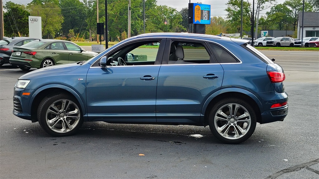 2017 Audi Q3 Prestige photo 4