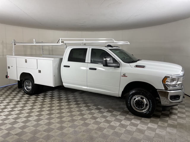 2024 Ram 3500 Tradesman photo 3