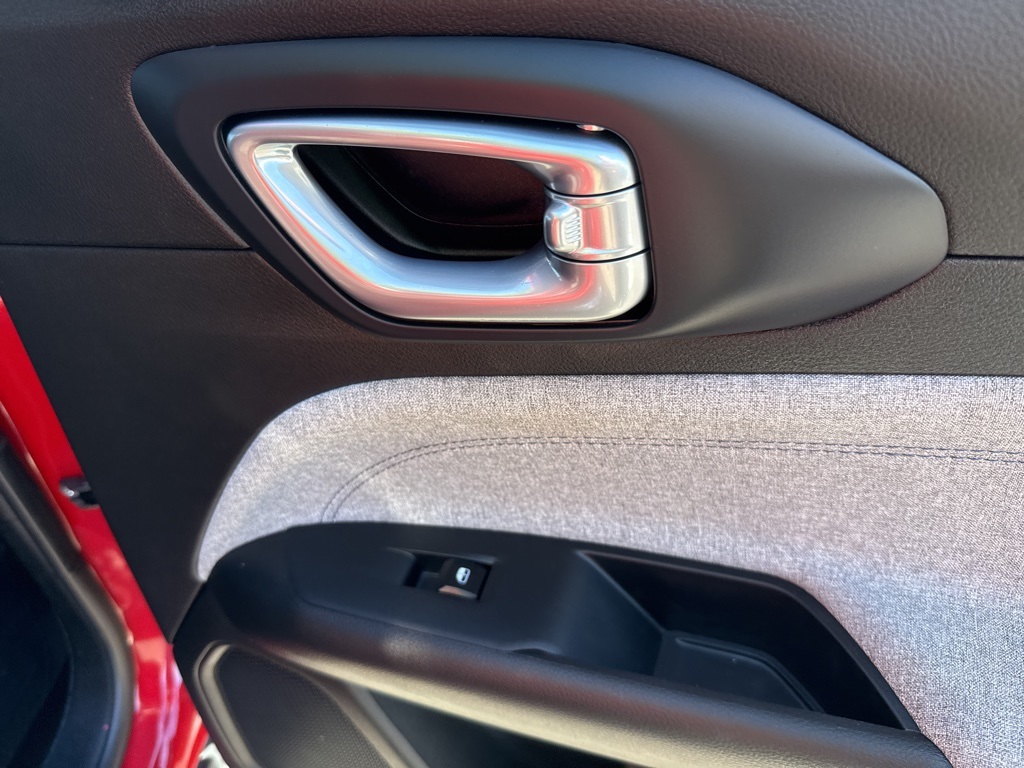 2024 Jeep Compass Latitude photo 24